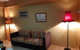 Makis Rooms B